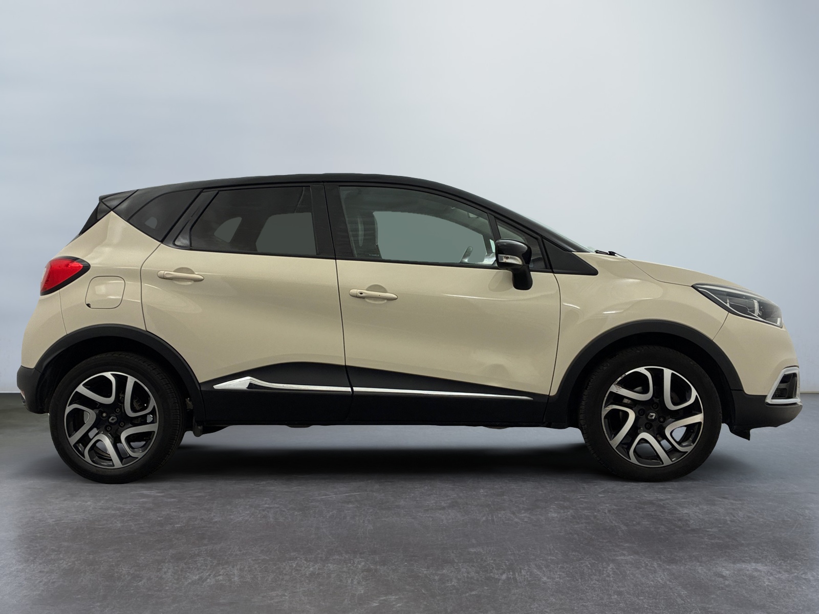 RENAULT Captur dCi 110 Energy Intens Intens 2016
