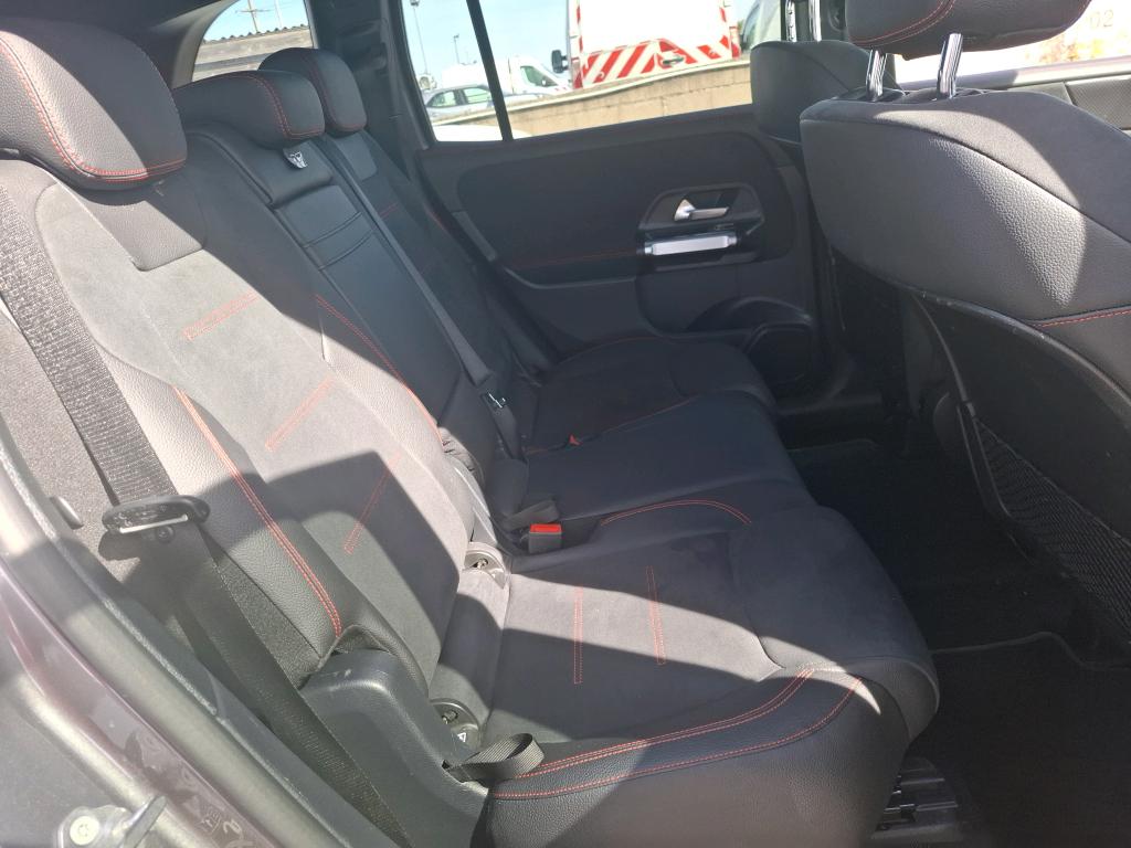 MERCEDES-BENZ MERCEDES GLB 200 7G-DCT AMG Line 2022