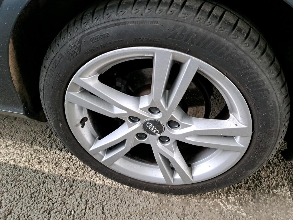AUDI A3/S3 A3 BERLINE 35 TFSI CoD 150 S tronic 7 Business line 2020