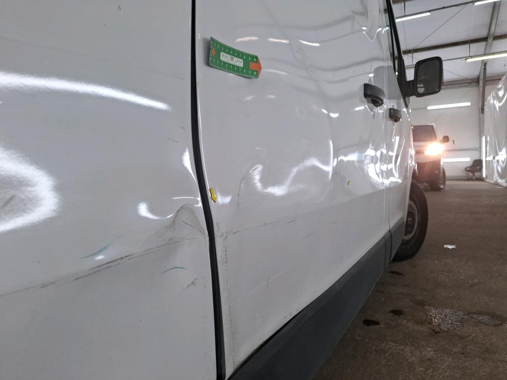 RENAULT TRAFIC FOURGON FGN L2H1 1200 KG DCI 95 E6 CONFORT 2016