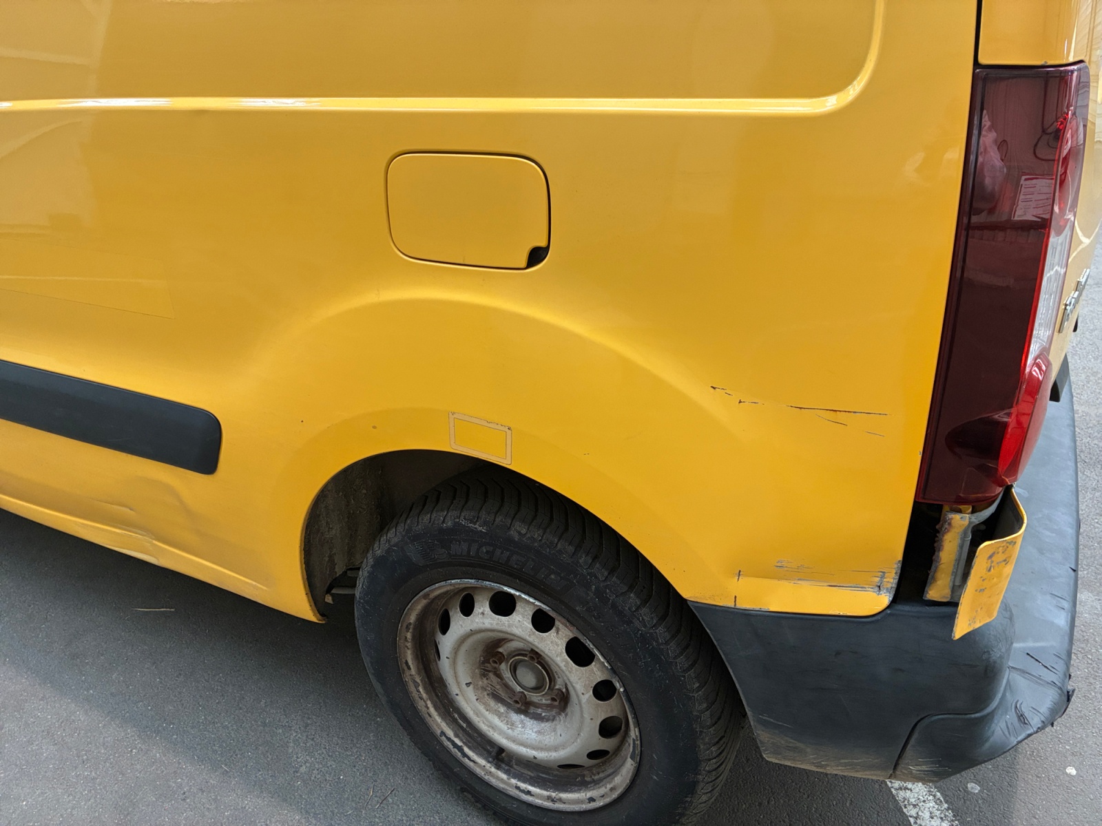 CITROEN BERLINGO FOURGON M BLUEHDI 100 S&S ETG6 CLUB 2017