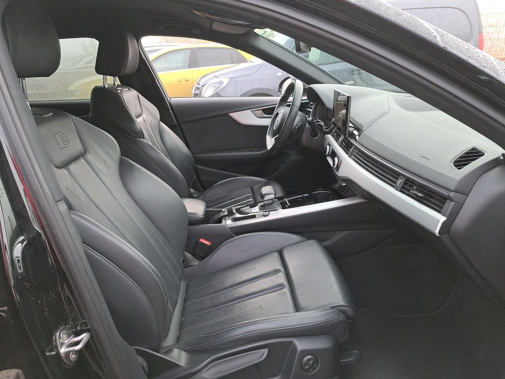 AUDI A4 AVANT 35 TFSI 150 S tronic 7 line 2022
