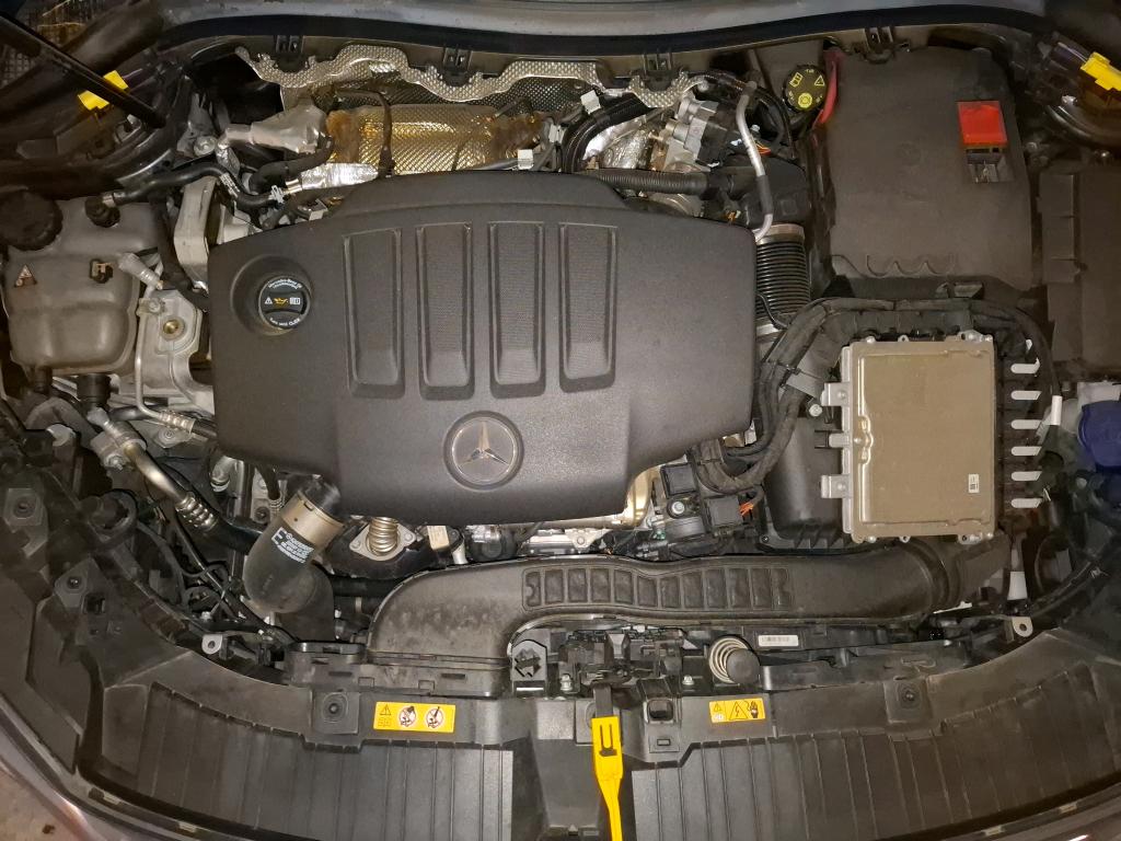 MERCEDES-BENZ MERCEDES GLA II 200 d 8G-DCT Progressive Line 2022