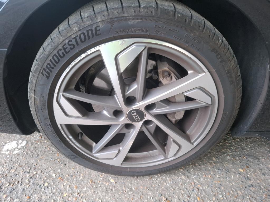 AUDI A4 AVANT 40 TFSI 204 S tronic 7 Avus 2022