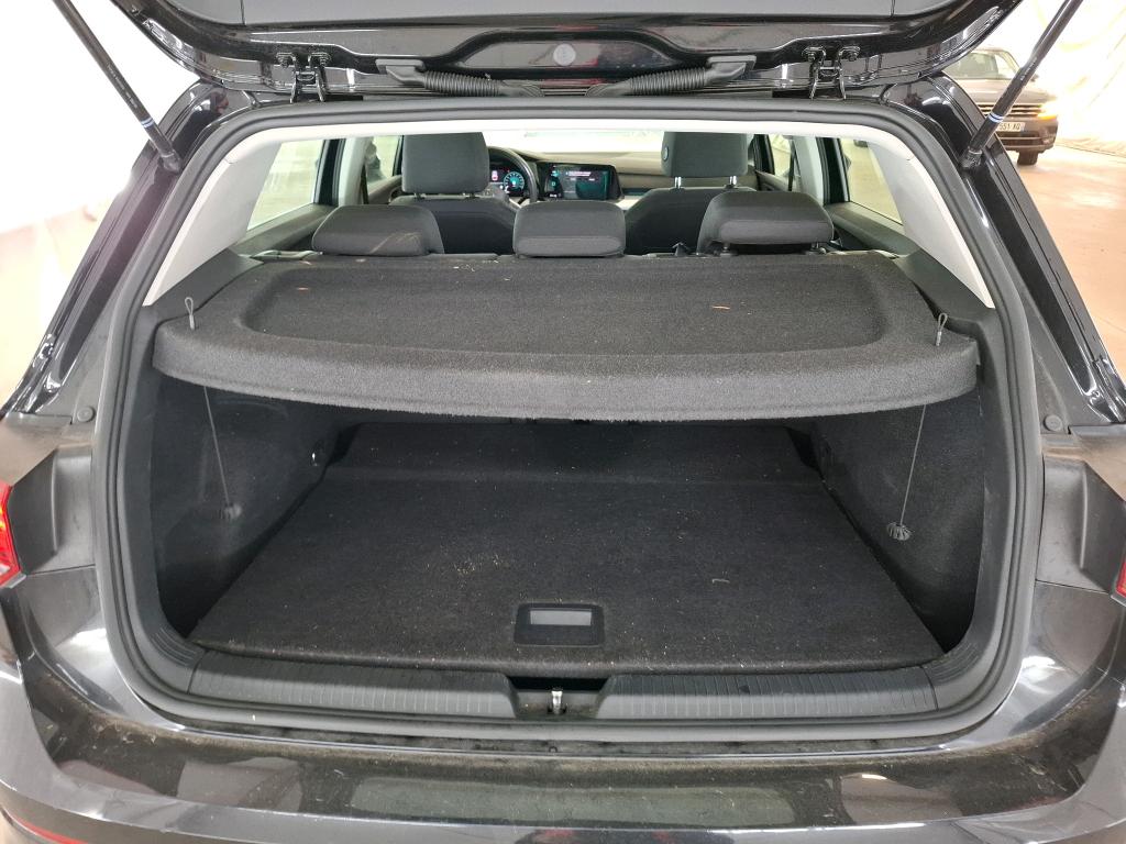 VOLKSWAGEN GOLF 1.5 eTSI OPF 130 DSG7 Life Plus 2023