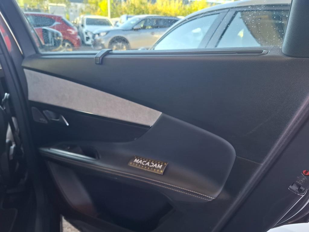 PEUGEOT 5008 PureTech 130ch S&S EAT8 GT Pack 2021