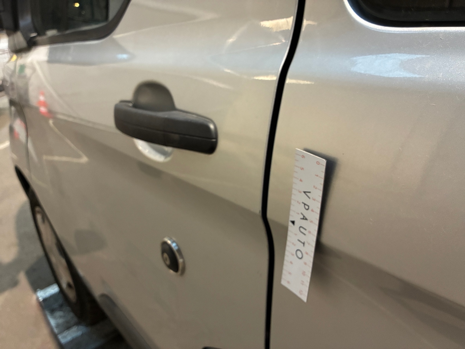 FORD Transit Custom 320 L2H1 2.0 EcoBlue 130 Trend Business 9pl 2021