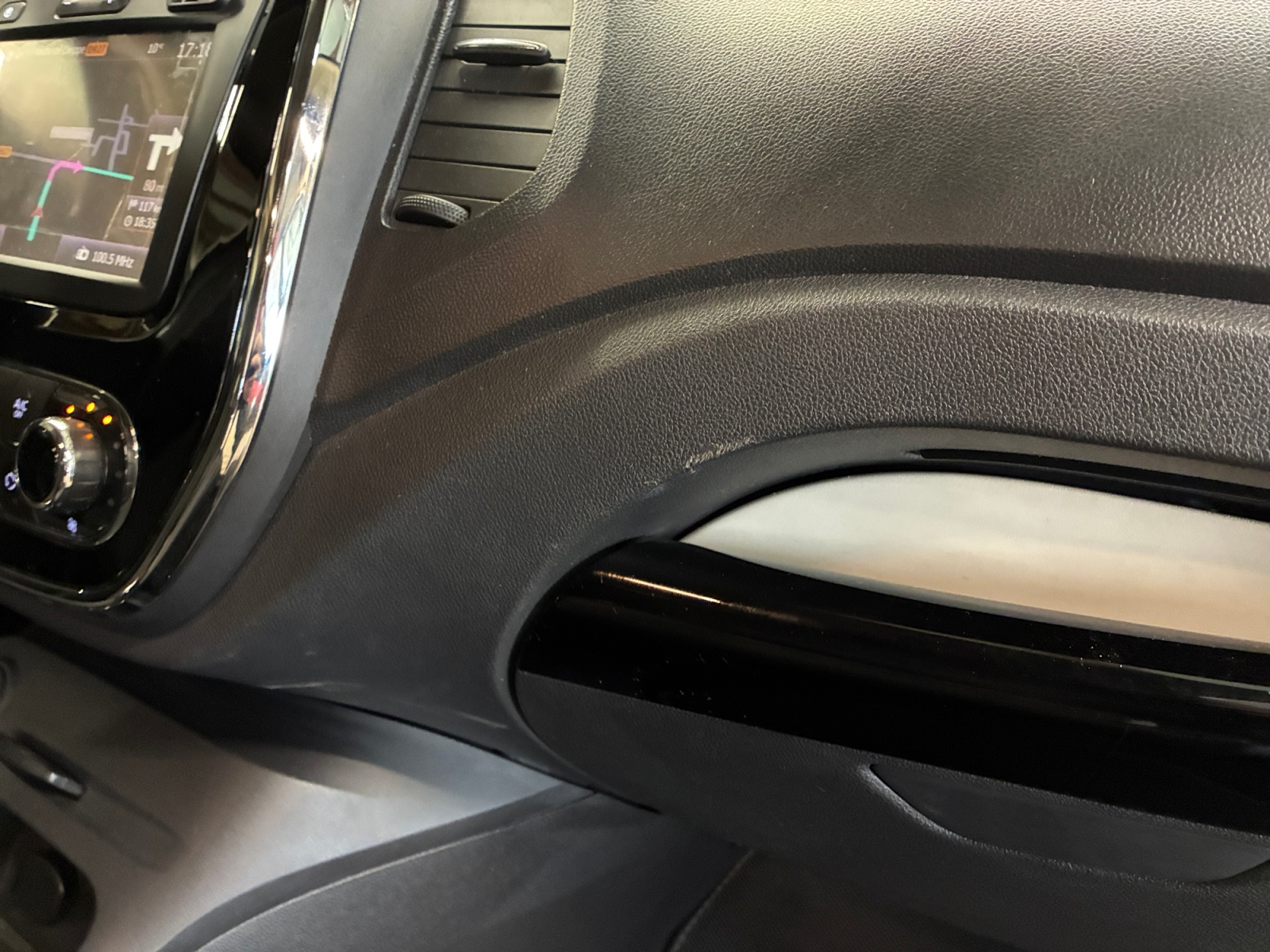RENAULT Captur dCi 110 Energy Intens 2016