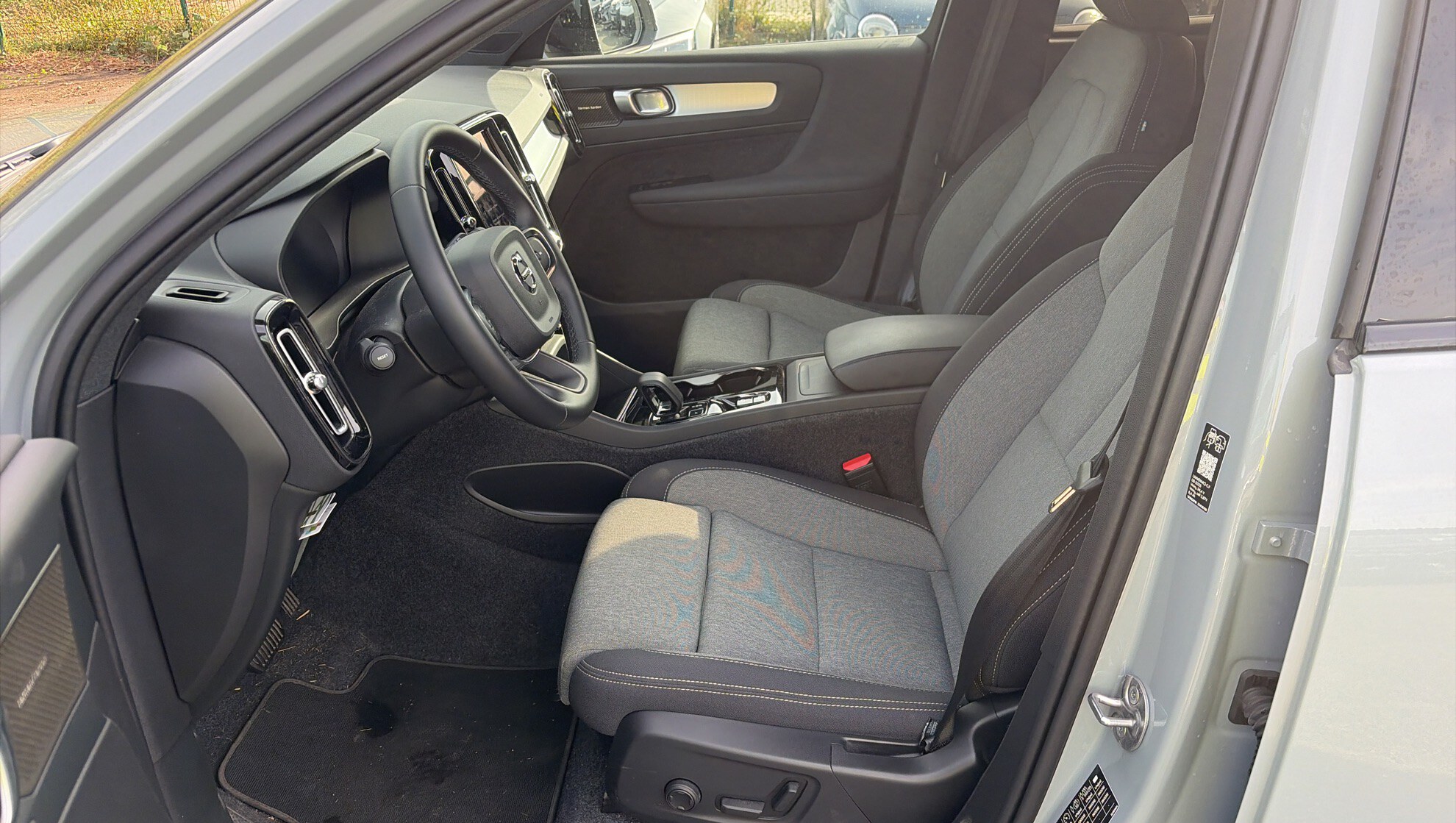 VOLVO XC40 B3 163 ch DCT7 Plus 2025