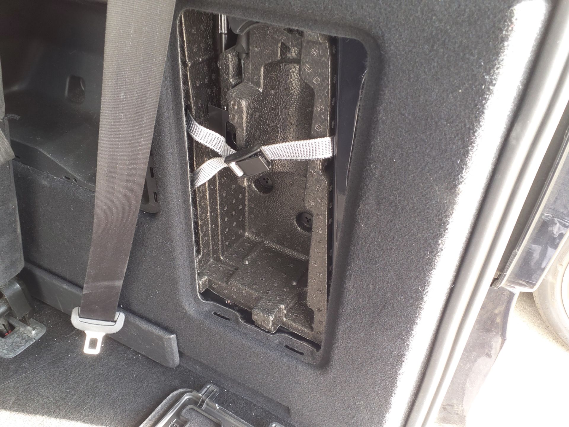 FORD TOURNEO GRAND Connect 2.0 EcoBlue 122 BVM6 Titanium 2023