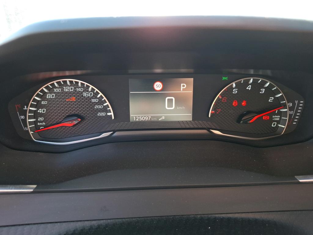 PEUGEOT 2008 PureTech 130 S&S EAT8 Active Pack 2022