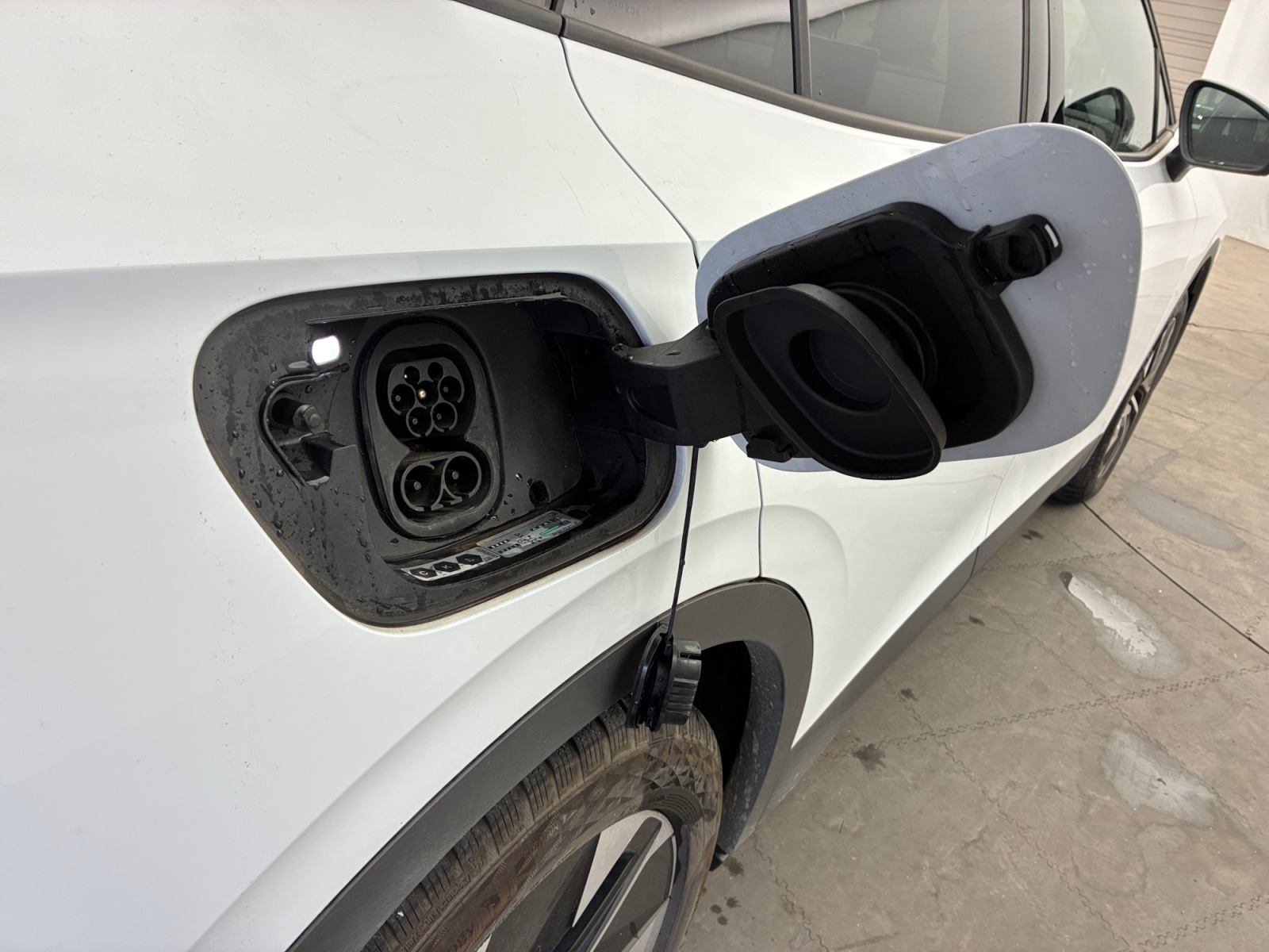 VOLKSWAGEN ID.4 286 ch Pro Life Max 2025