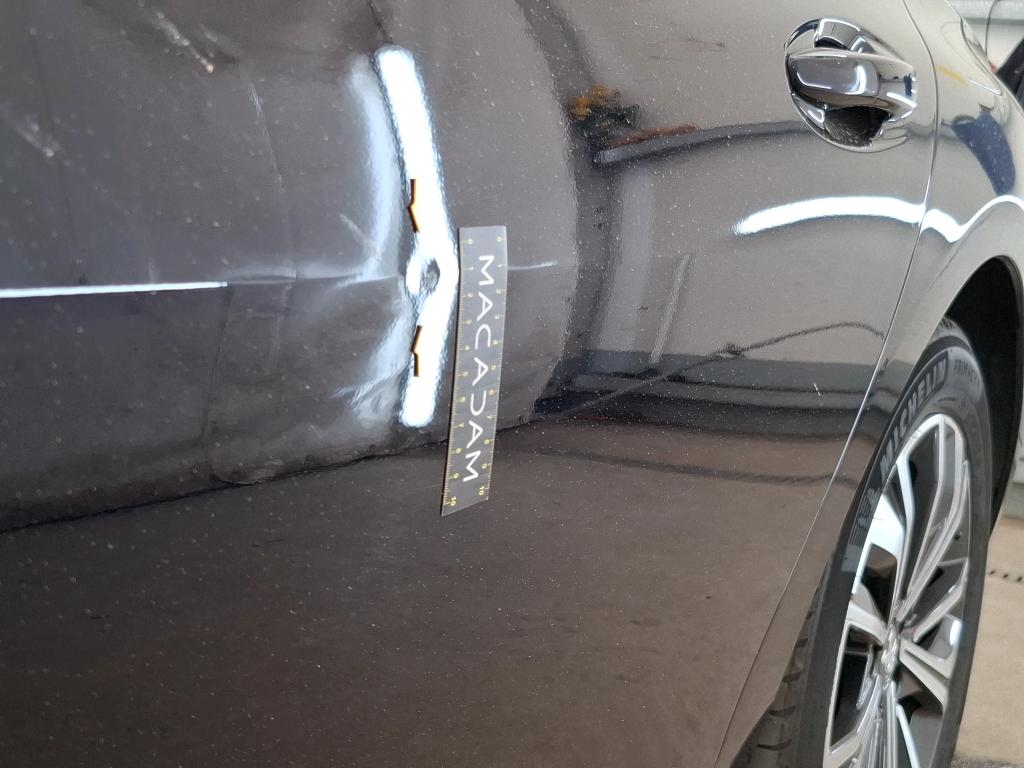 PEUGEOT 508 Hybrid 225 e-EAT8 Allure Pack 2022