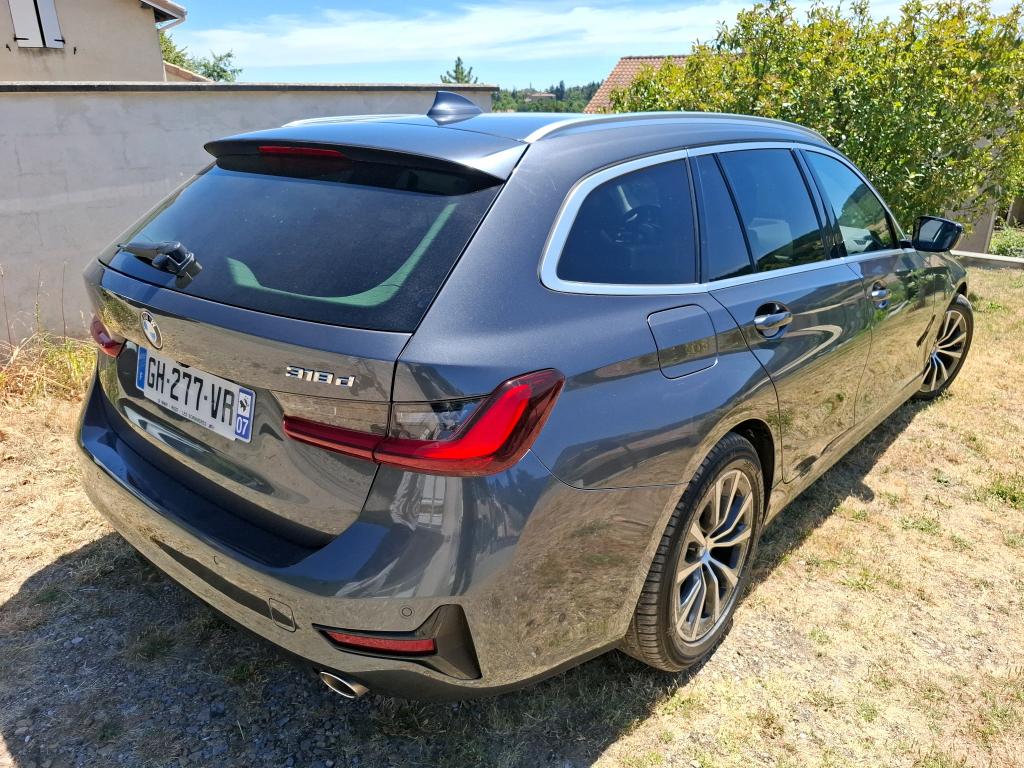 BMW SERIE 3 TOURING G21 318d 150 ch BVA8 Lounge 2022