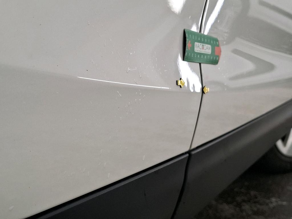 NISSAN  2019