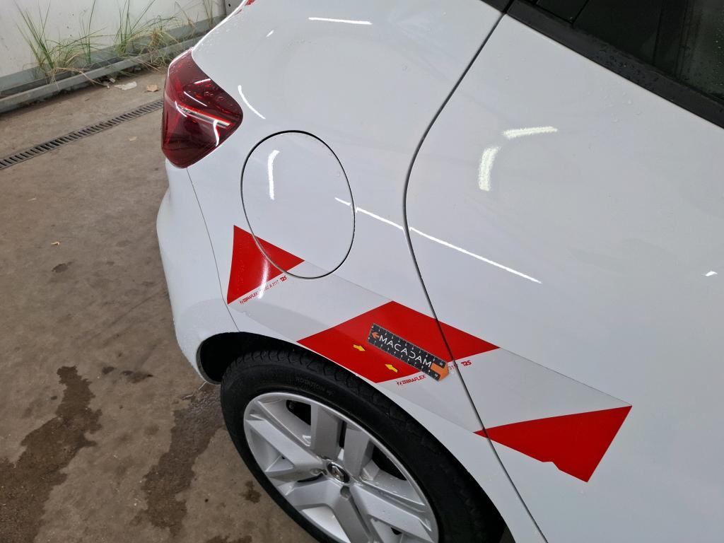 RENAULT CLIO V E-Tech 140 - 21N Business 2022