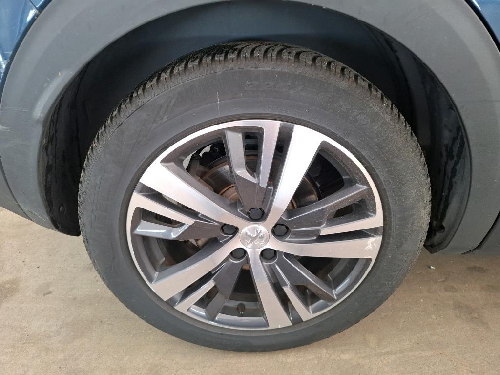 PEUGEOT 3008 Hybrid 225 e-EAT8 Active Pack 2023