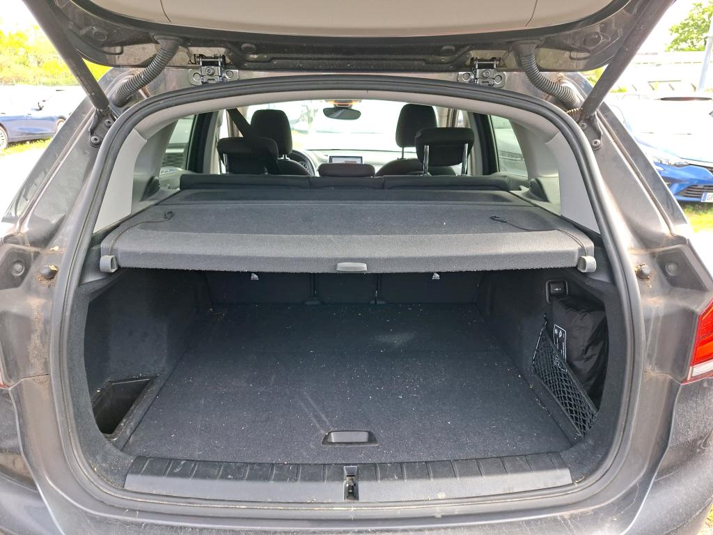 BMW X1. X1 F48 LCI sDrive 18i 140 ch DKG7 Business Design 2020