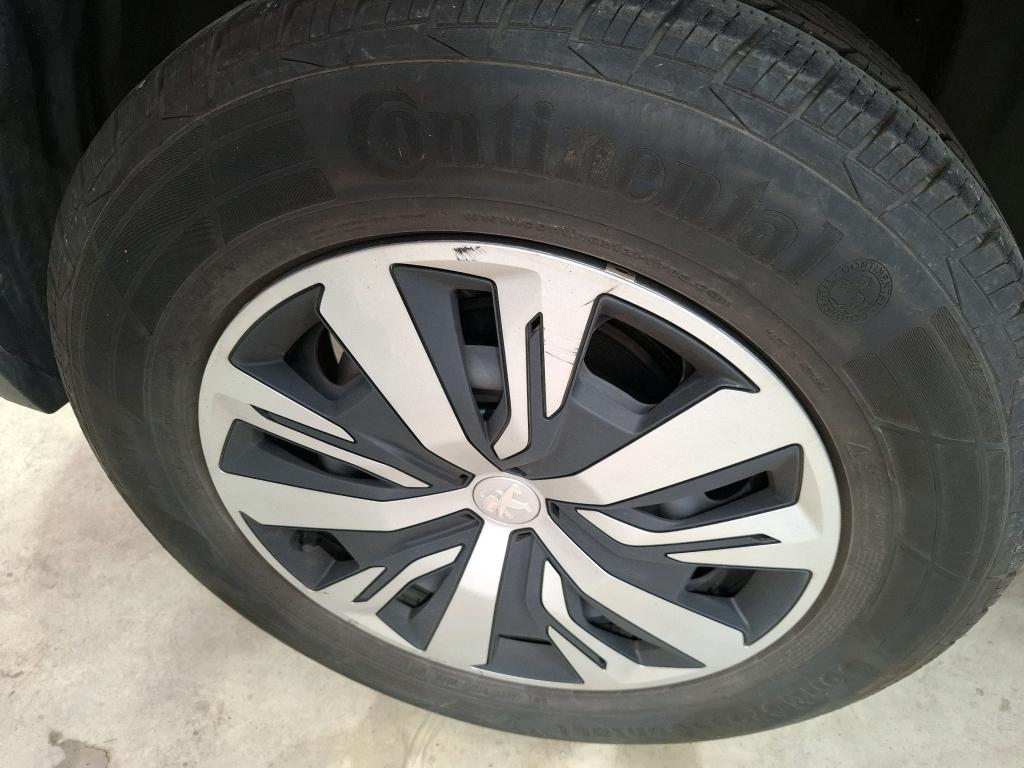 PEUGEOT 2008 PureTech 100 S&S BVM6 Active Pack 2023