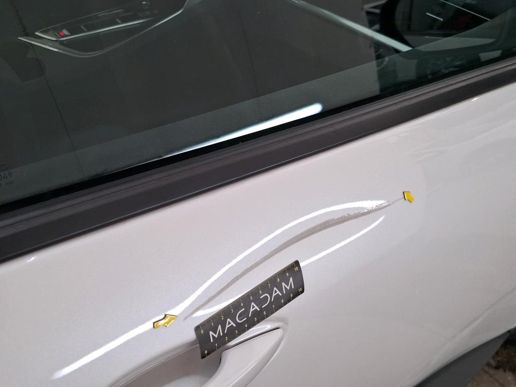 PEUGEOT 3008 Hybrid 225 e-EAT8 Active Pack 2023