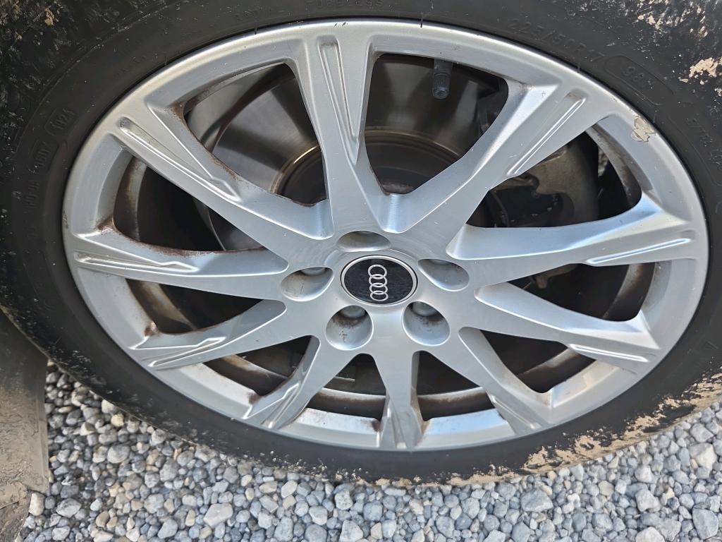 AUDI A4 AVANT 30 TDI 136 S tronic 7 Business Line 2022