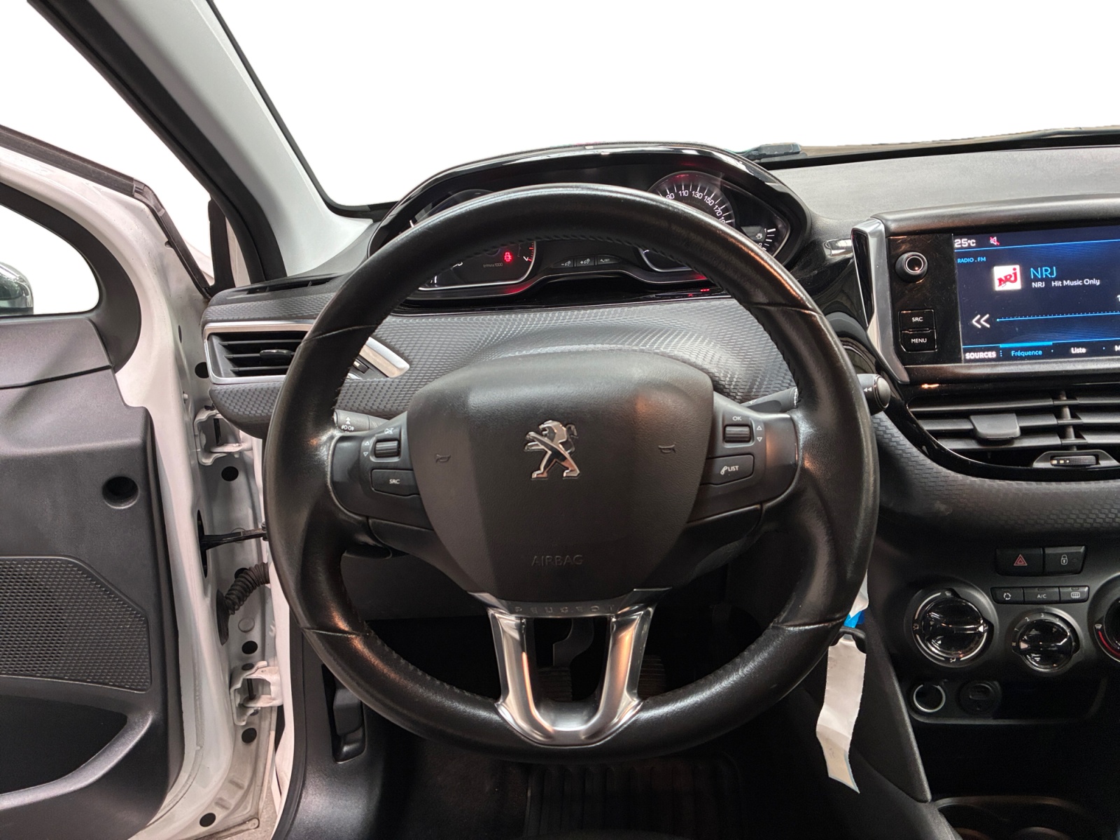 PEUGEOT 208 Style PureTech 82 BVM5 5 ptes 2017