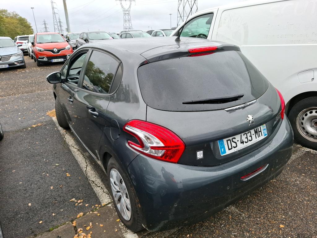 PEUGEOT 208 1.2 PureTech 82ch BVM5 Active 2015
