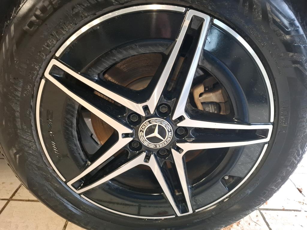 MERCEDES-BENZ EQB 250+ AMG Line 2024