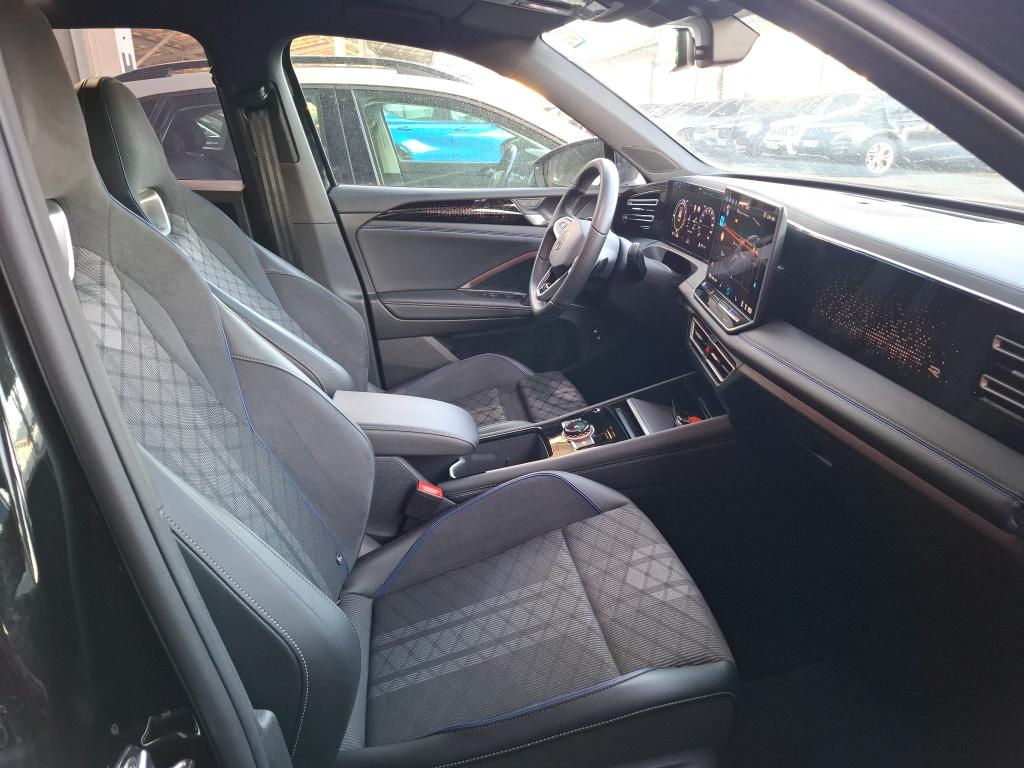 VOLKSWAGEN TIGUAN 1.5 eHybrid 204ch DSG6 R-Line Edition 2025
