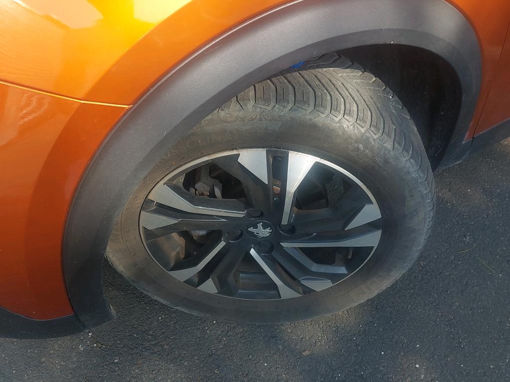 PEUGEOT 2008 PureTech 130 S&S EAT8 Allure Pack 2022