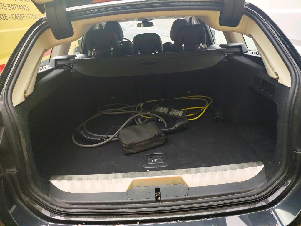 BMW SERIE 3 TOURING G21 LCI 320e 204 ch BVA8 Business Design 2022