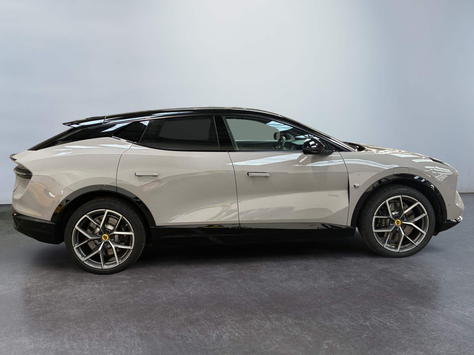 LOTUS ELETRE S 612ch 2024