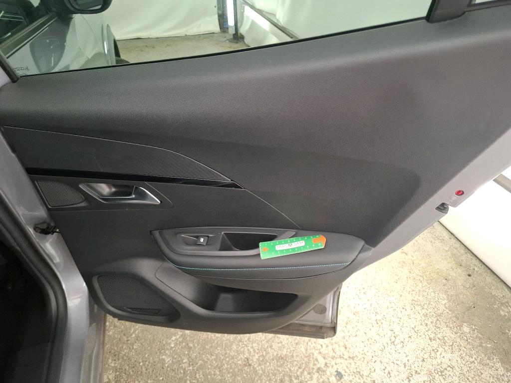 PEUGEOT 2008 BUSINESS BlueHDi 130 S&S EAT8 Allure 2021