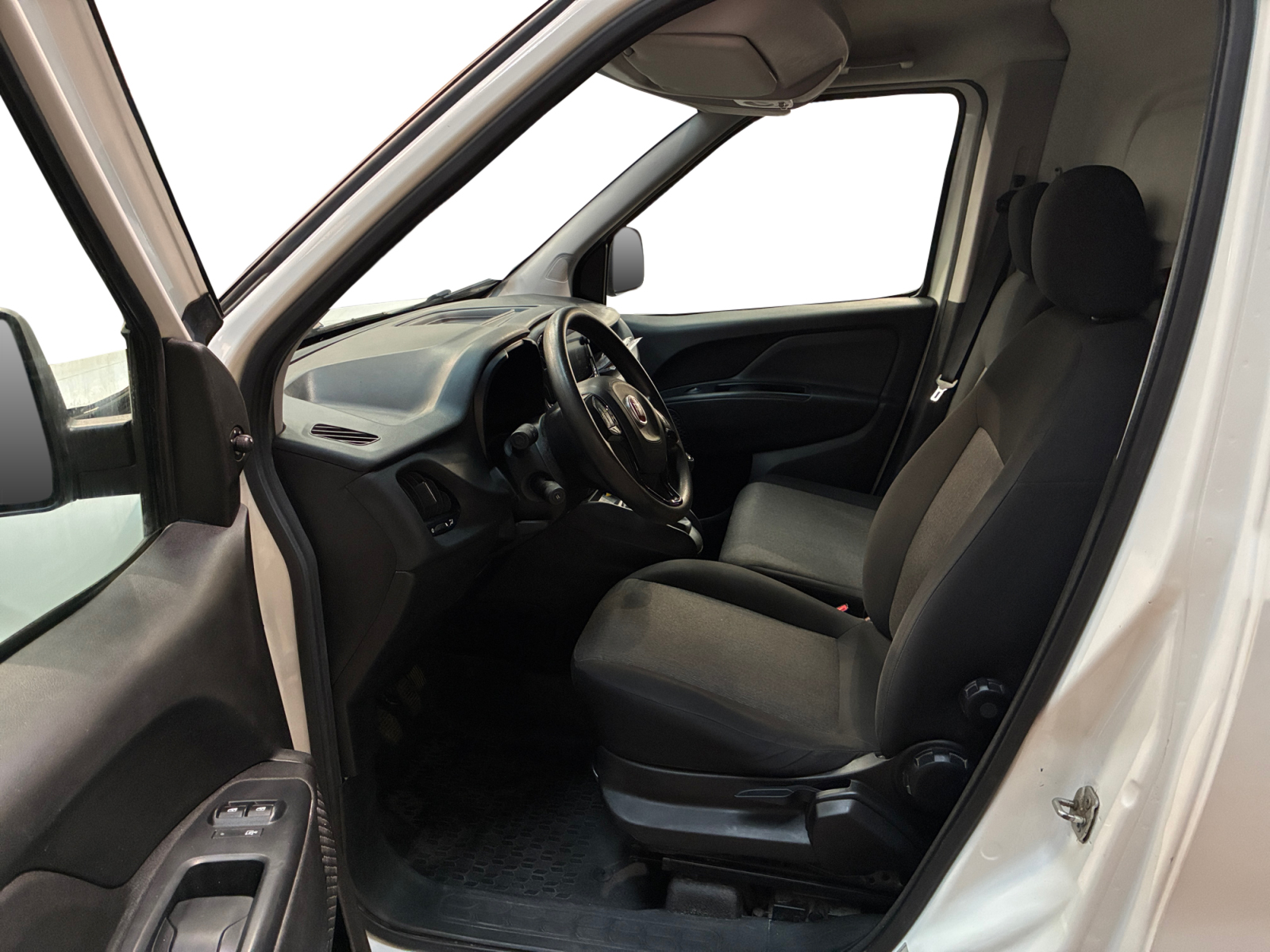 FIAT DOBLO CARGO FT 1.6 MULTIJET 105 PRO LOUNGE 2022