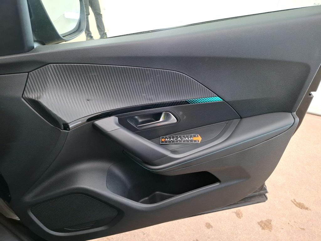 PEUGEOT 2008 BUSINESS PureTech 130 S&S EAT8 Allure 2021