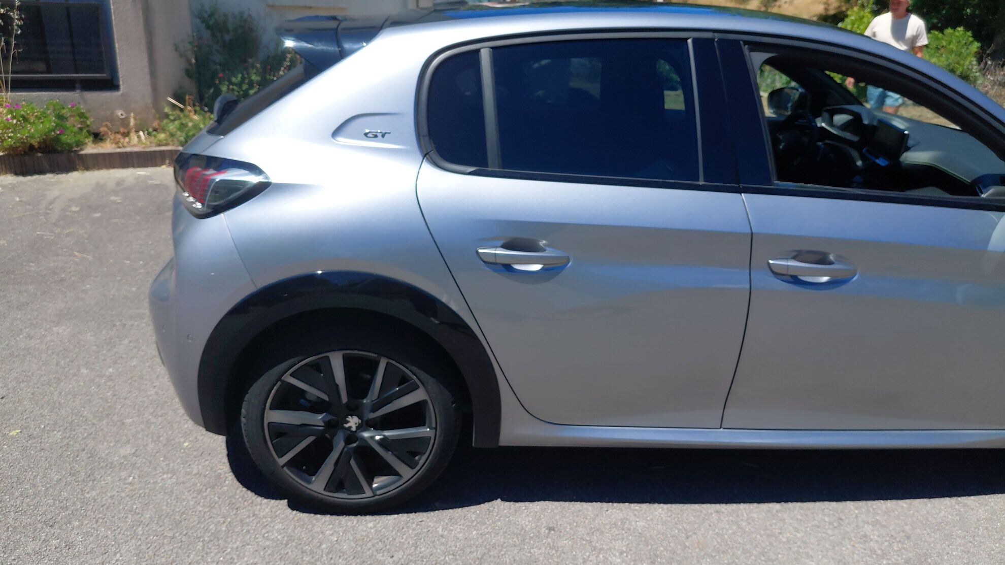 PEUGEOT 208) 208 PureTech 130 S&S EAT8 GT Pack 2022
