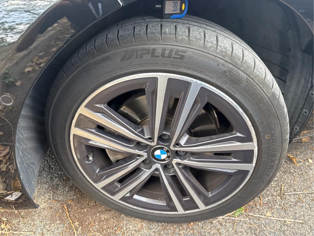 BMW SERIE 1 F40 116d 116 ch DKG7 Business Design 2021