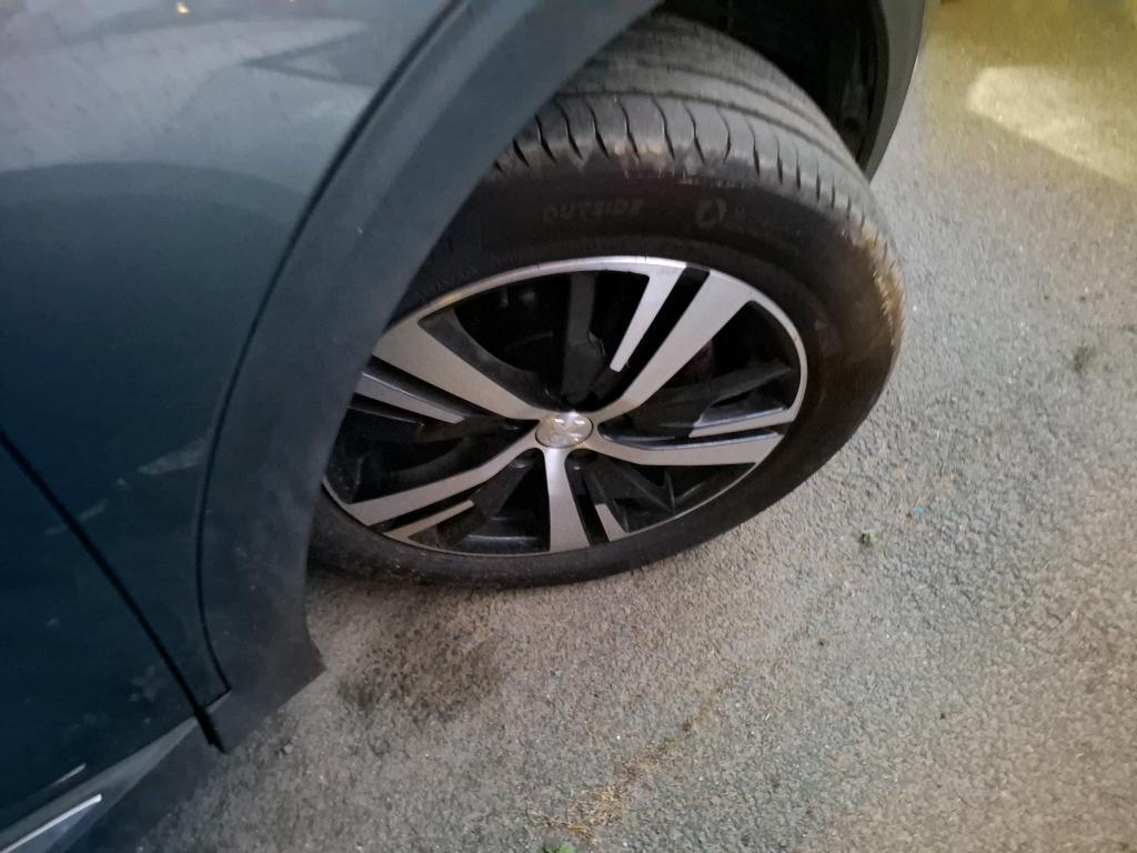 PEUGEOT 5008 BlueHDi 130ch S&S EAT8 GT 2021