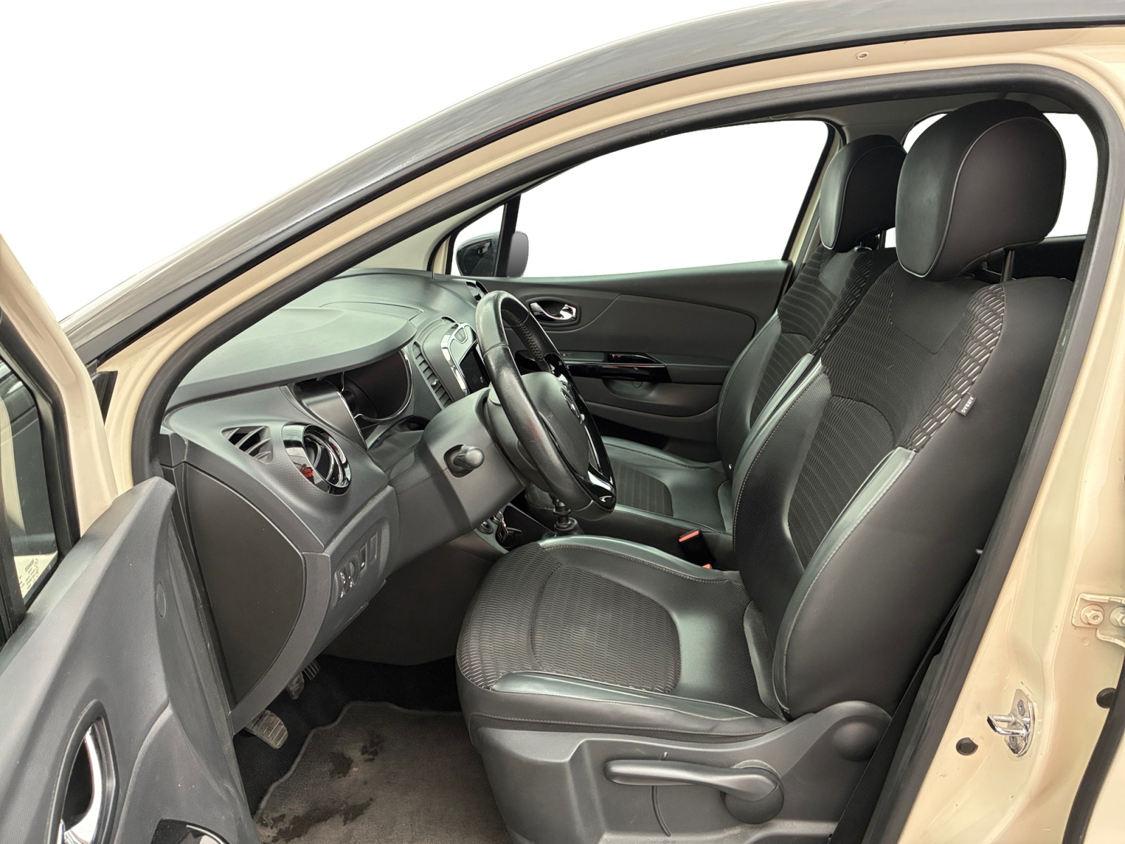 RENAULT Captur dCi 110 Energy Intens Intens 2016