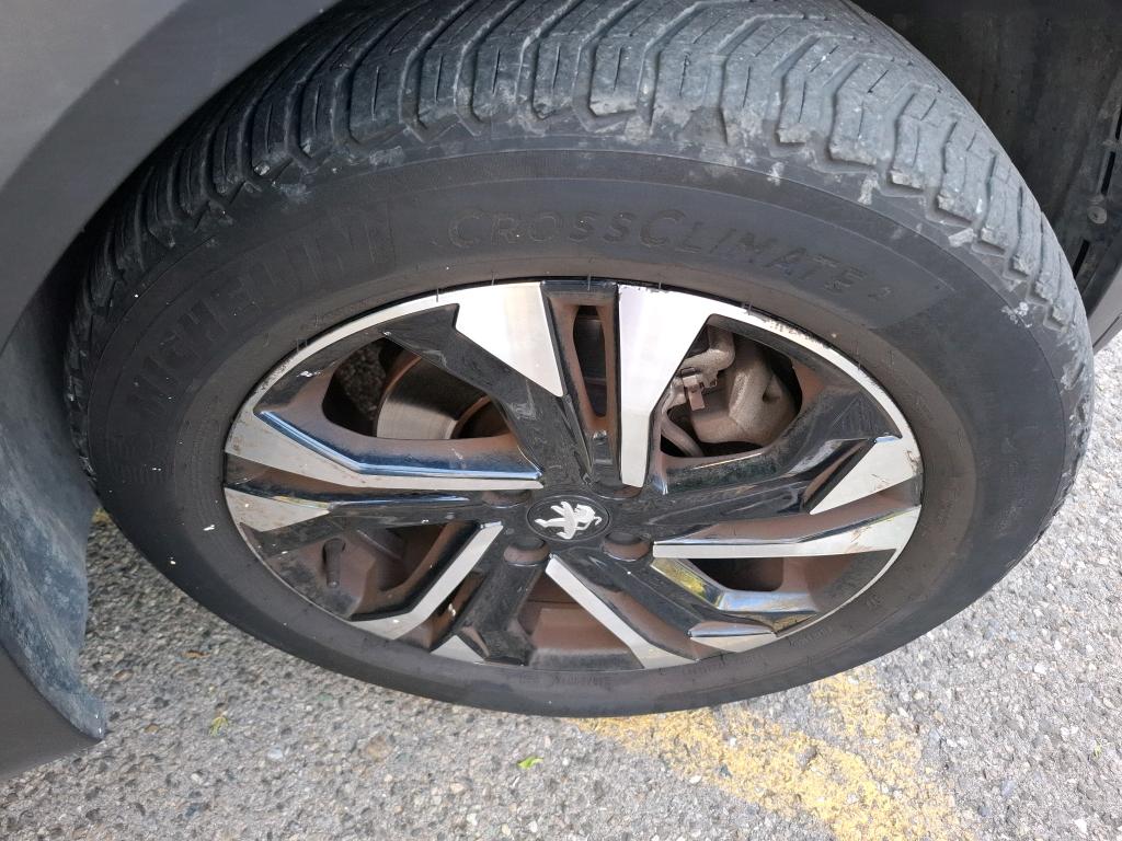 PEUGEOT 2008 BUSINESS BlueHDi 130 S&S EAT8 Allure 2021