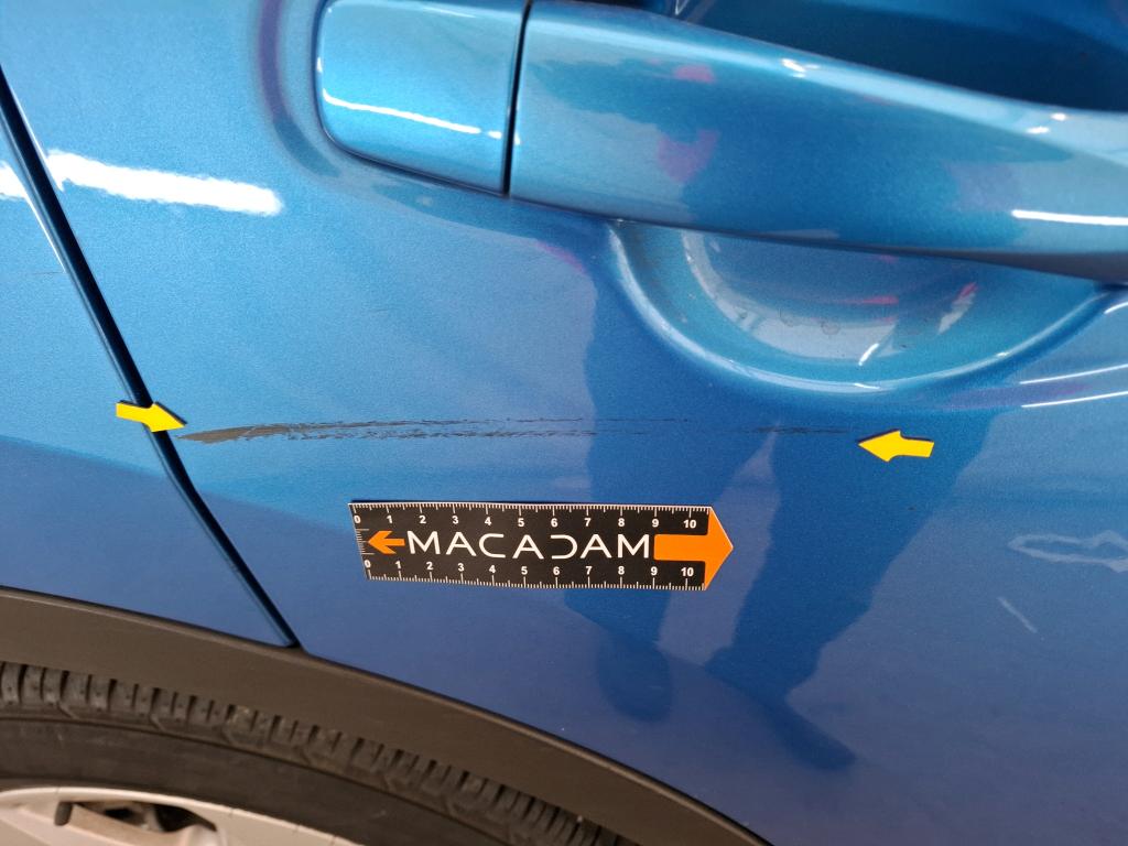 NISSAN  2019