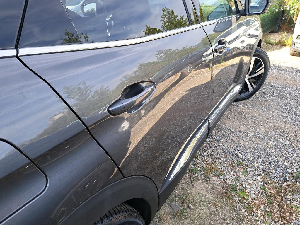 PEUGEOT 3008 Hybrid 225 e-EAT8 GT 2022