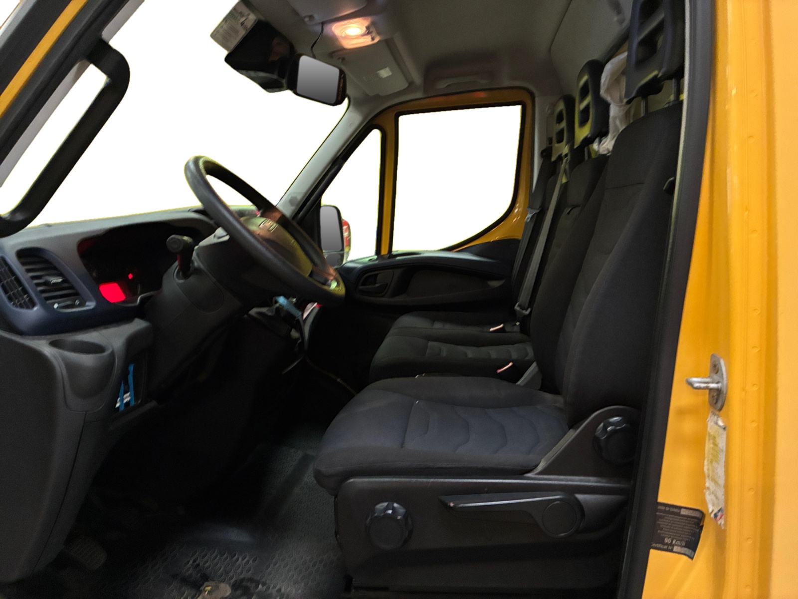 IVECO DAILY FGN 33 S 12 V11 H2 QUAD-LEAF BVM6 2019