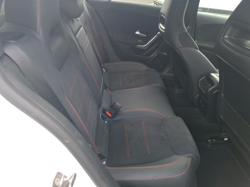 MERCEDES-BENZ CLASSE A 180 d Business Line 2024