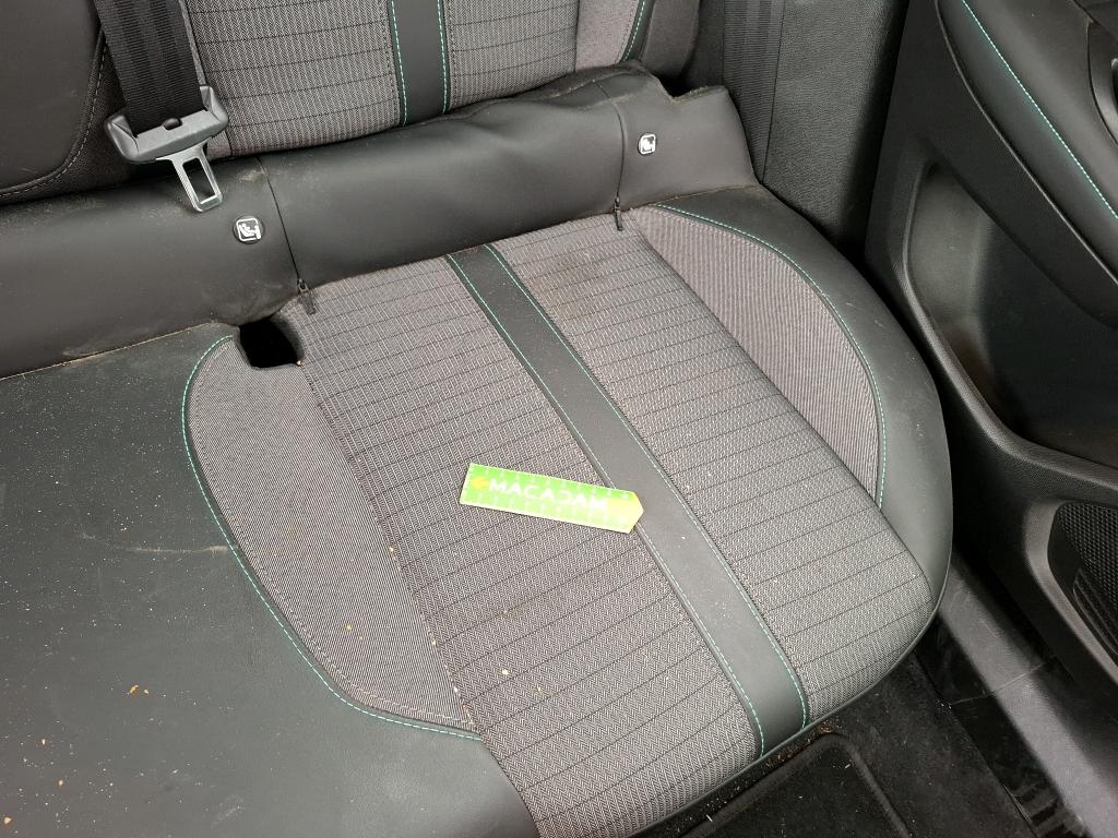 PEUGEOT 2008 BUSINESS PureTech 130 S&S EAT8 Allure 2021