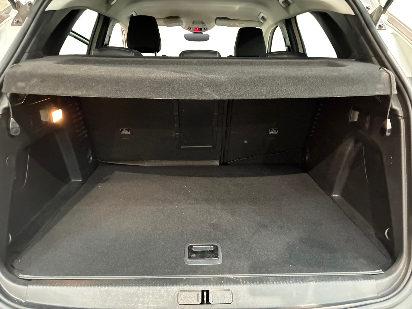 PEUGEOT 3008 Hybrid 225 e-EAT8 Allure Pack 2022