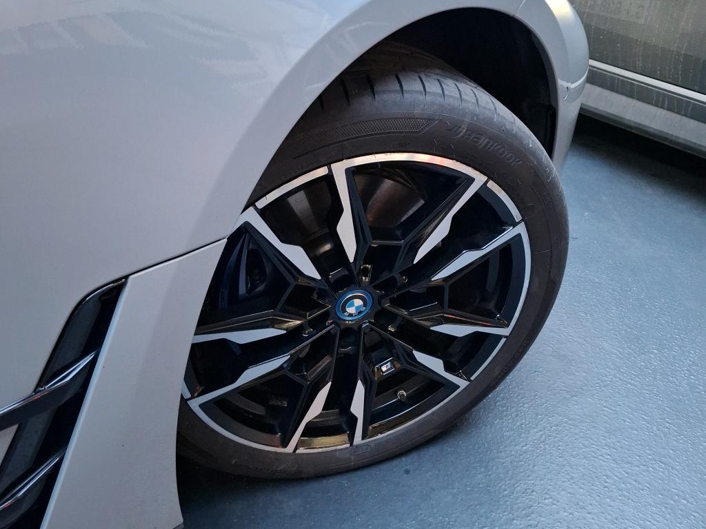 BMW i4 G26 M50 544 ch BVA - 2022