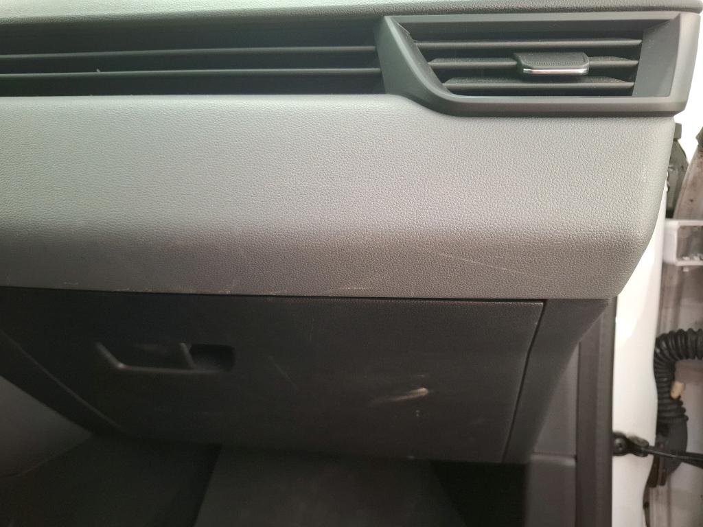 RENAULT CLIO SOCIETE BLUE DCI 100 - 21N AIR NAV 2022
