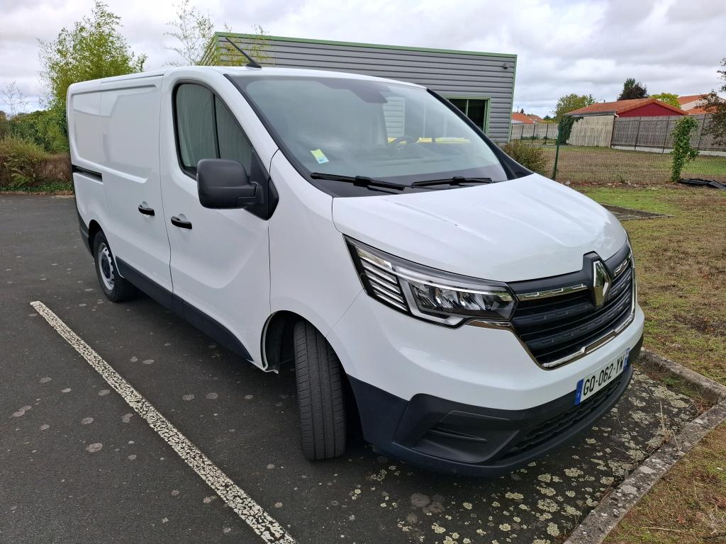 RENAULT TRAFIC FOURGON FGN L1H1 2800 KG BLUE DCI 130 CONFORT 2023