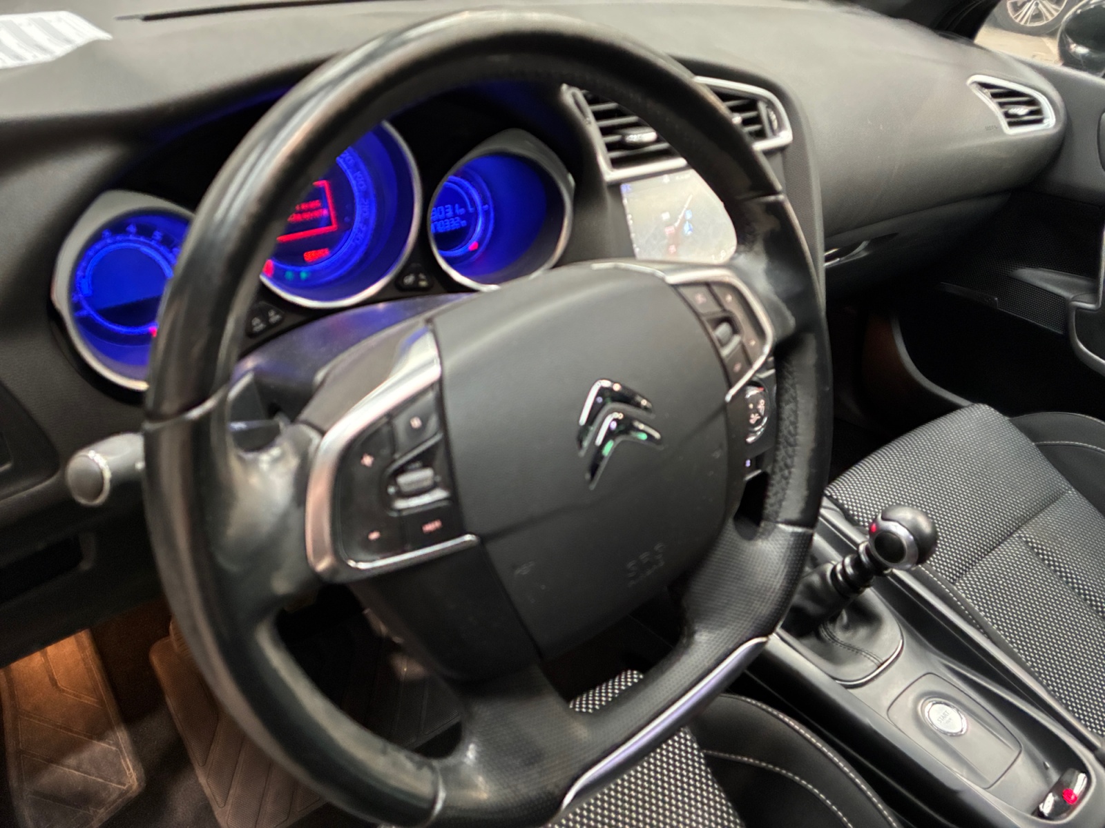 DS DS4 BlueHDi 150 S&S BVM6 So Chic 2016